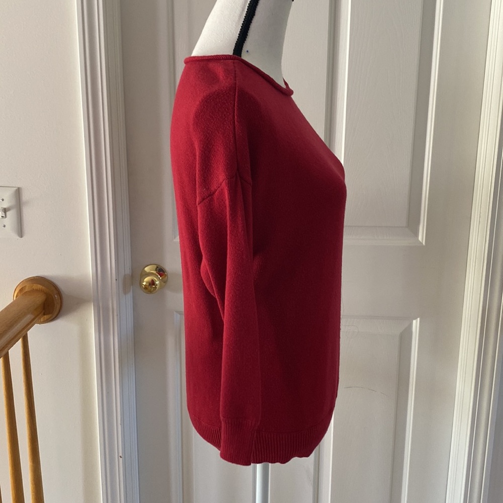 22:10 - Gap 3/4 sleeve Sweater - Picture 2 of 13